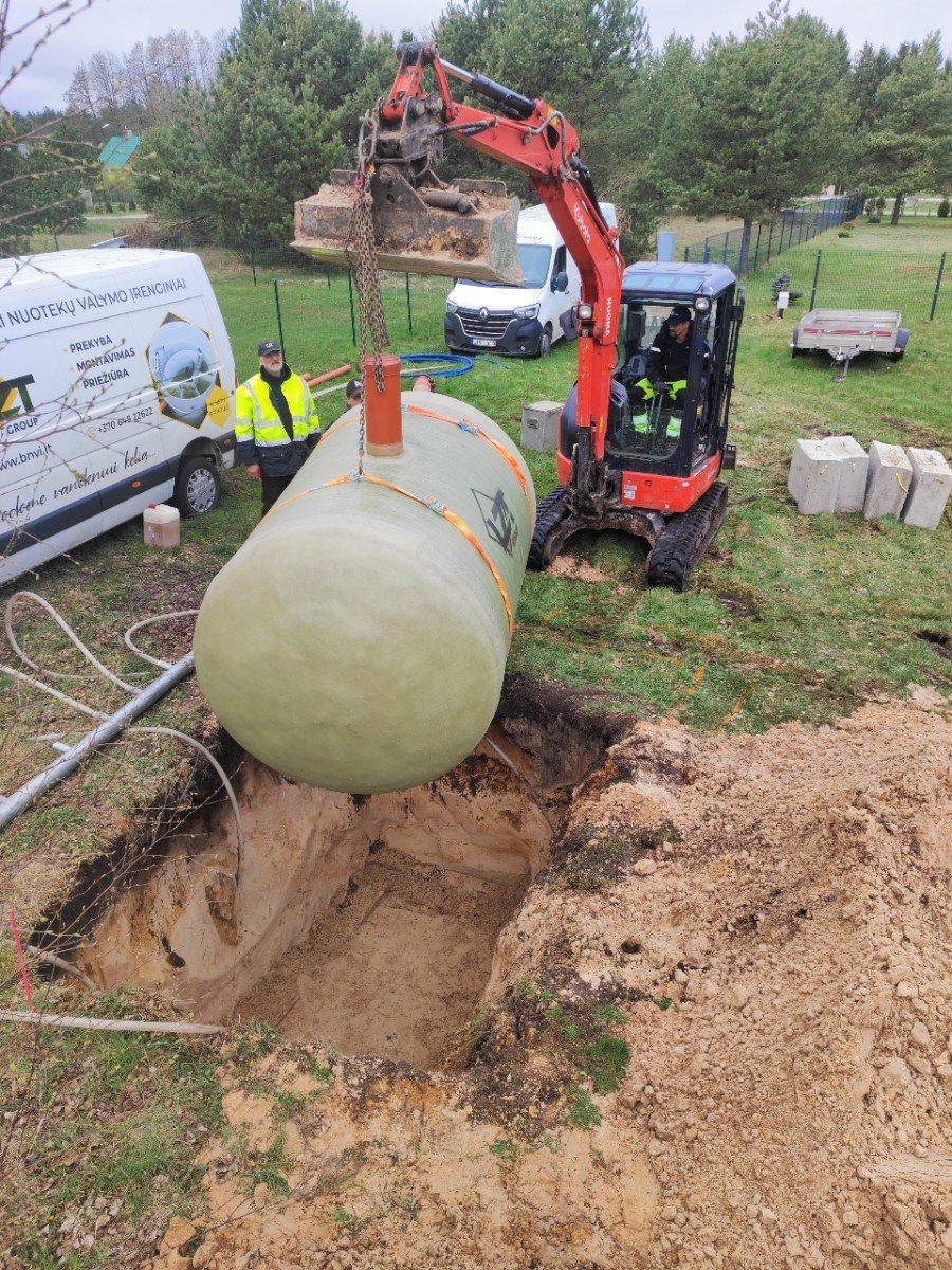 Krājrezervuāra montāža